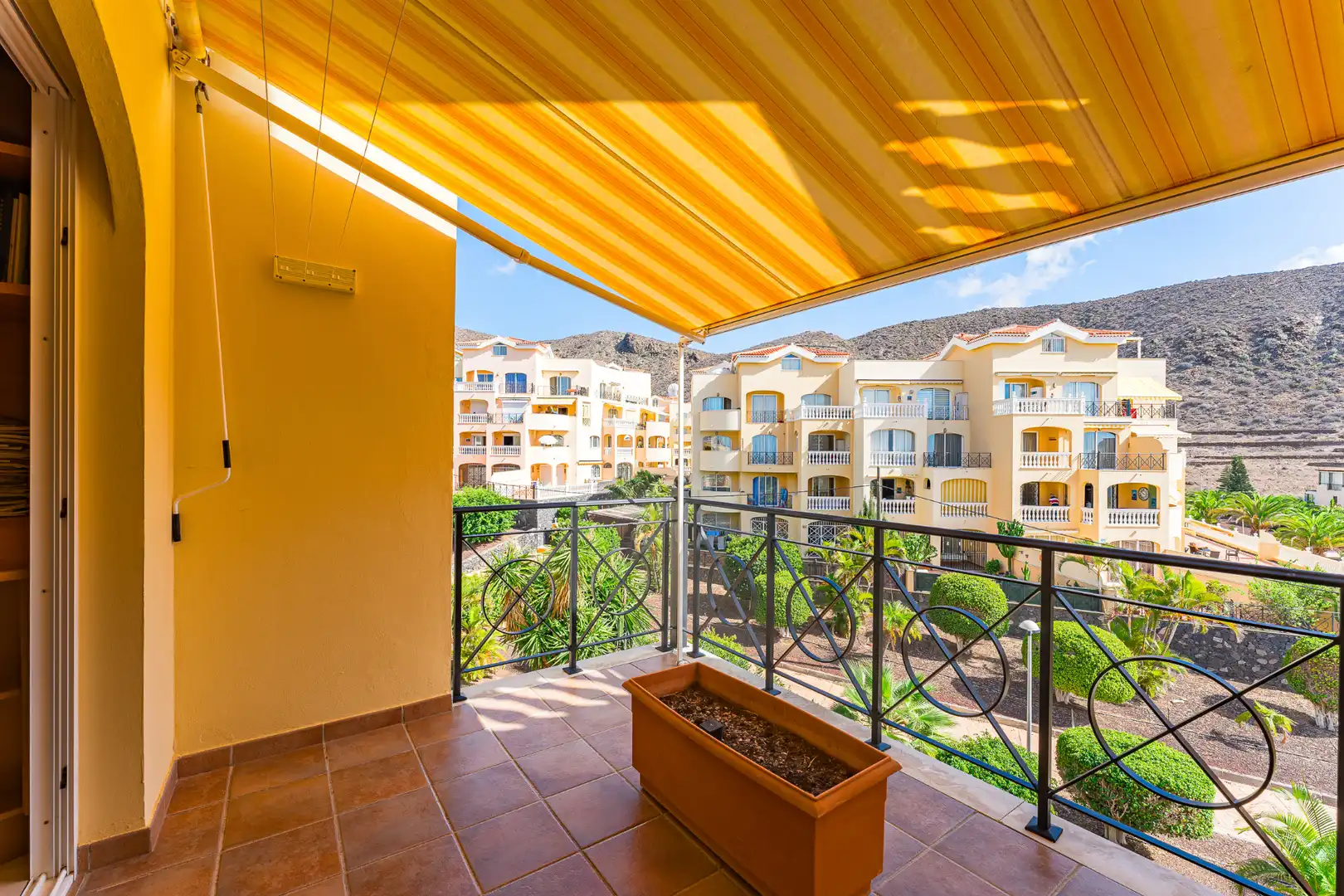 Apartament amb terrassa en venda a Calle Falúa 45, imagen 33
