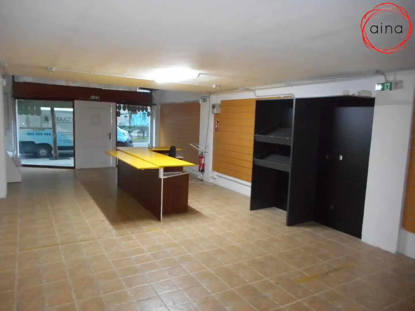 Local en venta en Burlada / Burlata con Amueblado