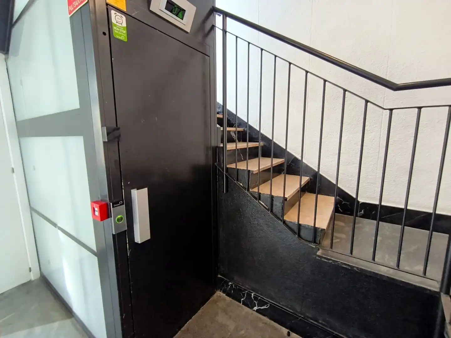 Piso en venta en Getxo  con Amueblado y Balcón