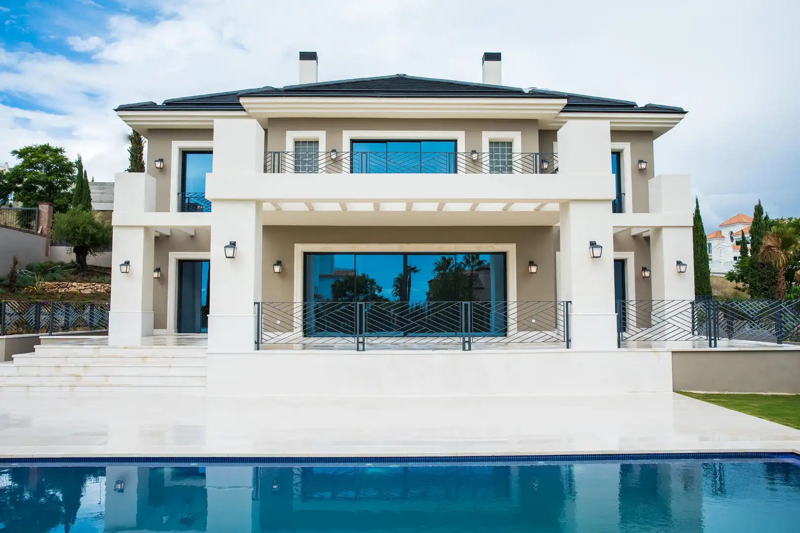 Vista exterior de Casa o chalet en venta en Benahavís con Aire acondicionado, Calefacción y Jardín privado