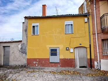 Casa amb jardí en venda a Calle de San Roque 10
