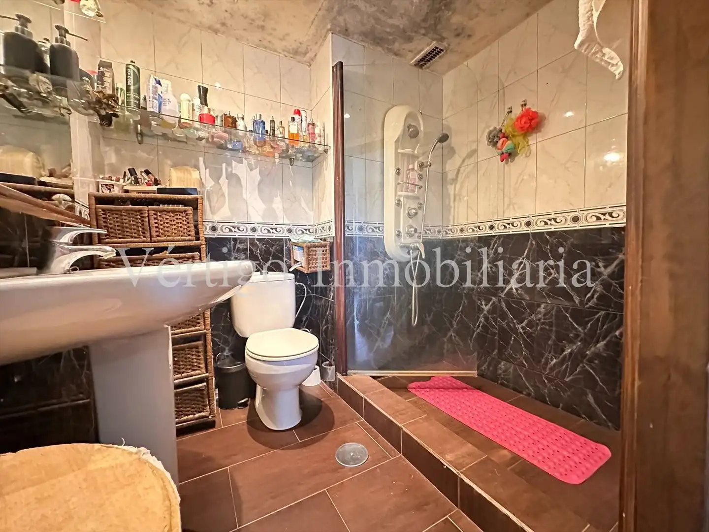 Flat for sale in Urbanizacion Parque Giralda, 1, La Hacienda - Nueva Andalucía