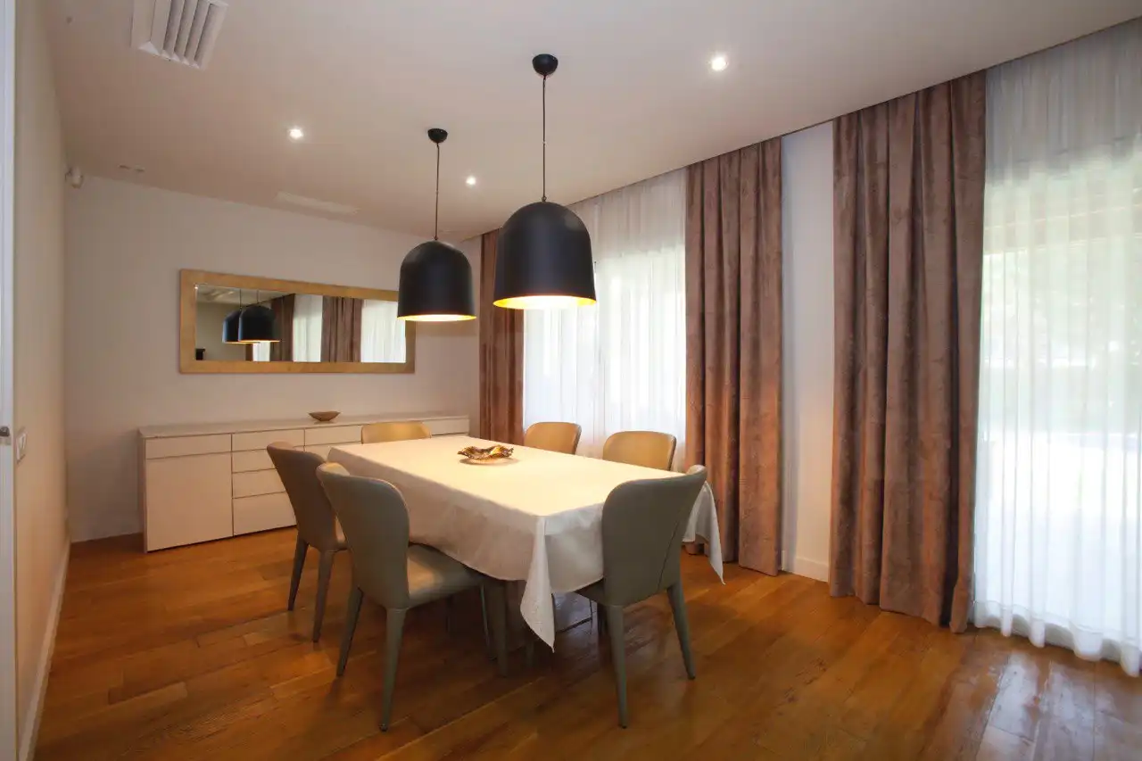 Comedor de Casa o chalet en venta en Gavà con Aire acondicionado, Calefacción y Jardín privado