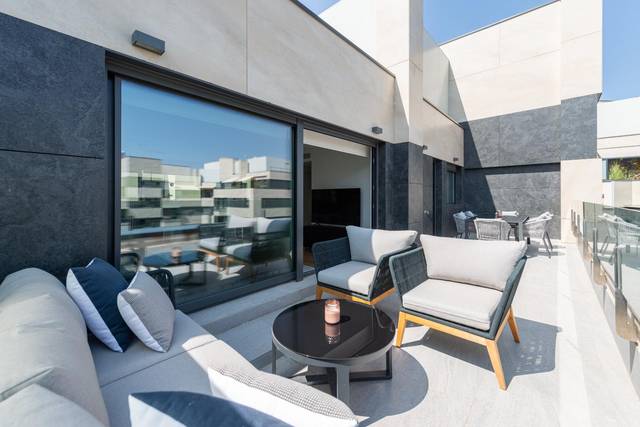 Ático en Alquiler en Ríos Rosas - Nuevos Ministerios