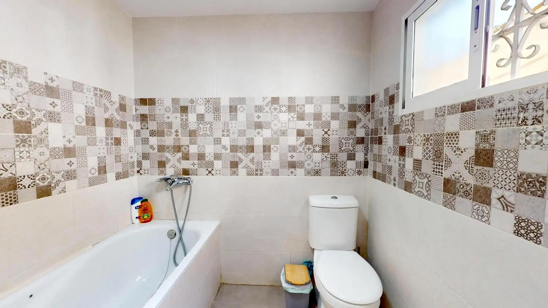 Baño de Casa o chalet en venta en Córdoba con Aire acondicionado, Calefacción y Trastero