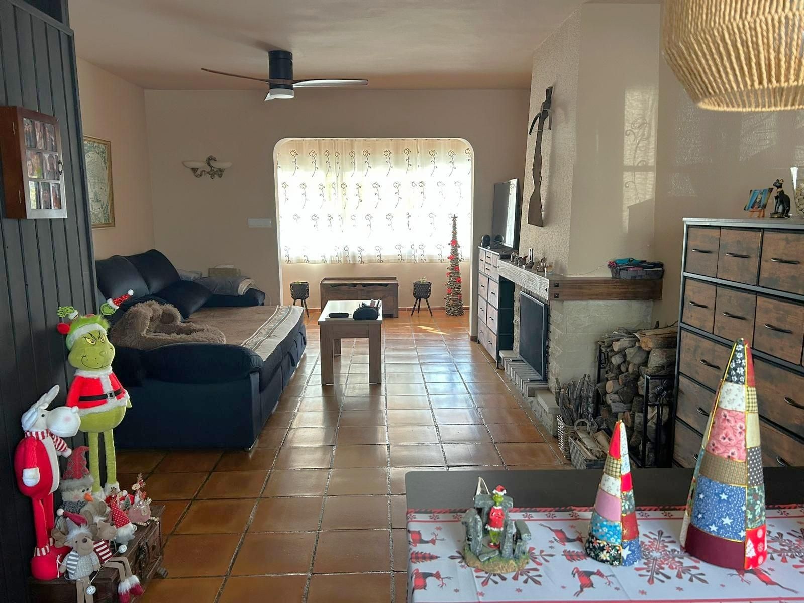 Living room of Single-family semi-detached for sale in La Nucia  with Air Conditioner, Private garden and Community pool