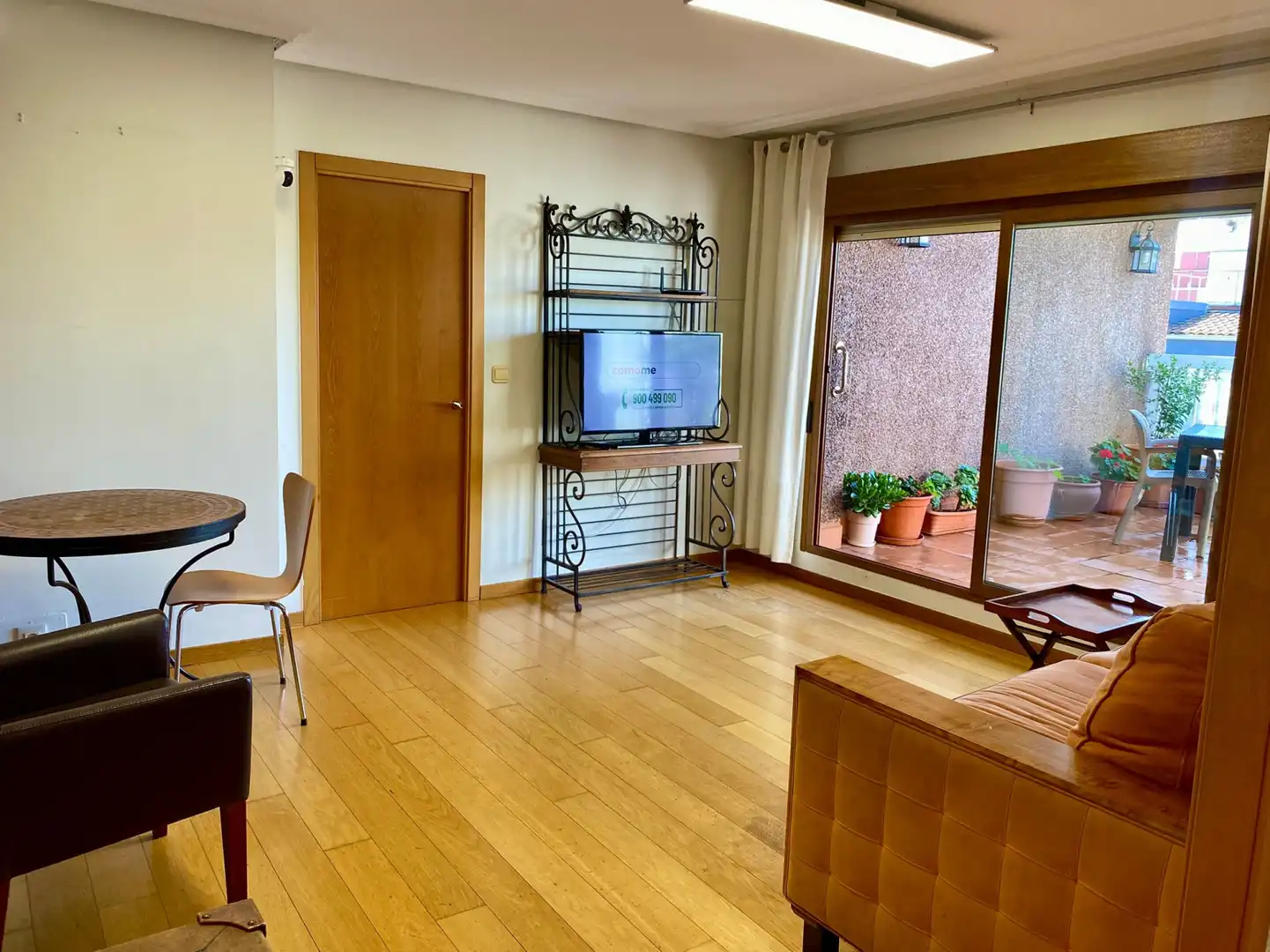 Sala de estar de Ático en venta en Avilés con Calefacción y Parquet
