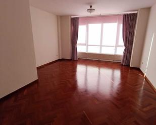 Living room of Flat to rent in A Coruña Capital   with Heating