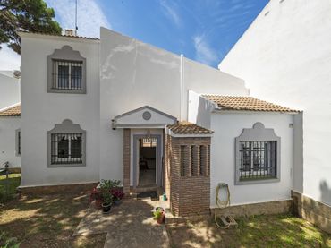 Maison mitoyenne avec piscine à vendre à Calahonda