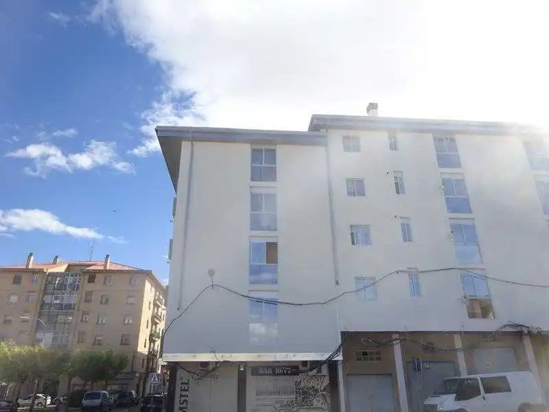 Local comercial en venda a C/ Camino Tronzaires, imagen 2