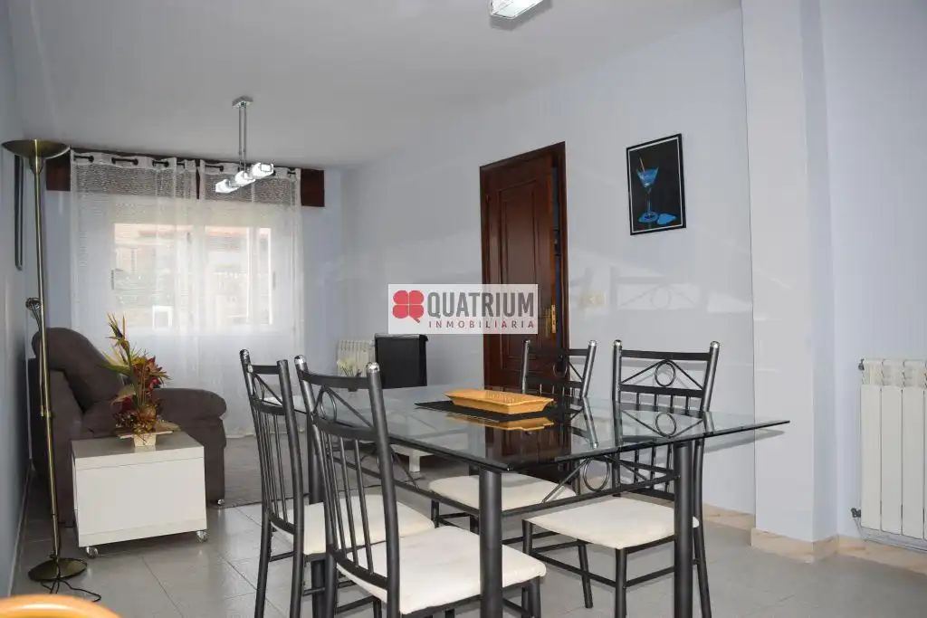 Comedor de Casa o chalet en venta en Santiago de Compostela  con Jardín privado y Trastero