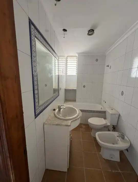 Bany de Casa o xalet en venda en Xàtiva amb Aire condicionat, Terrassa i Internet