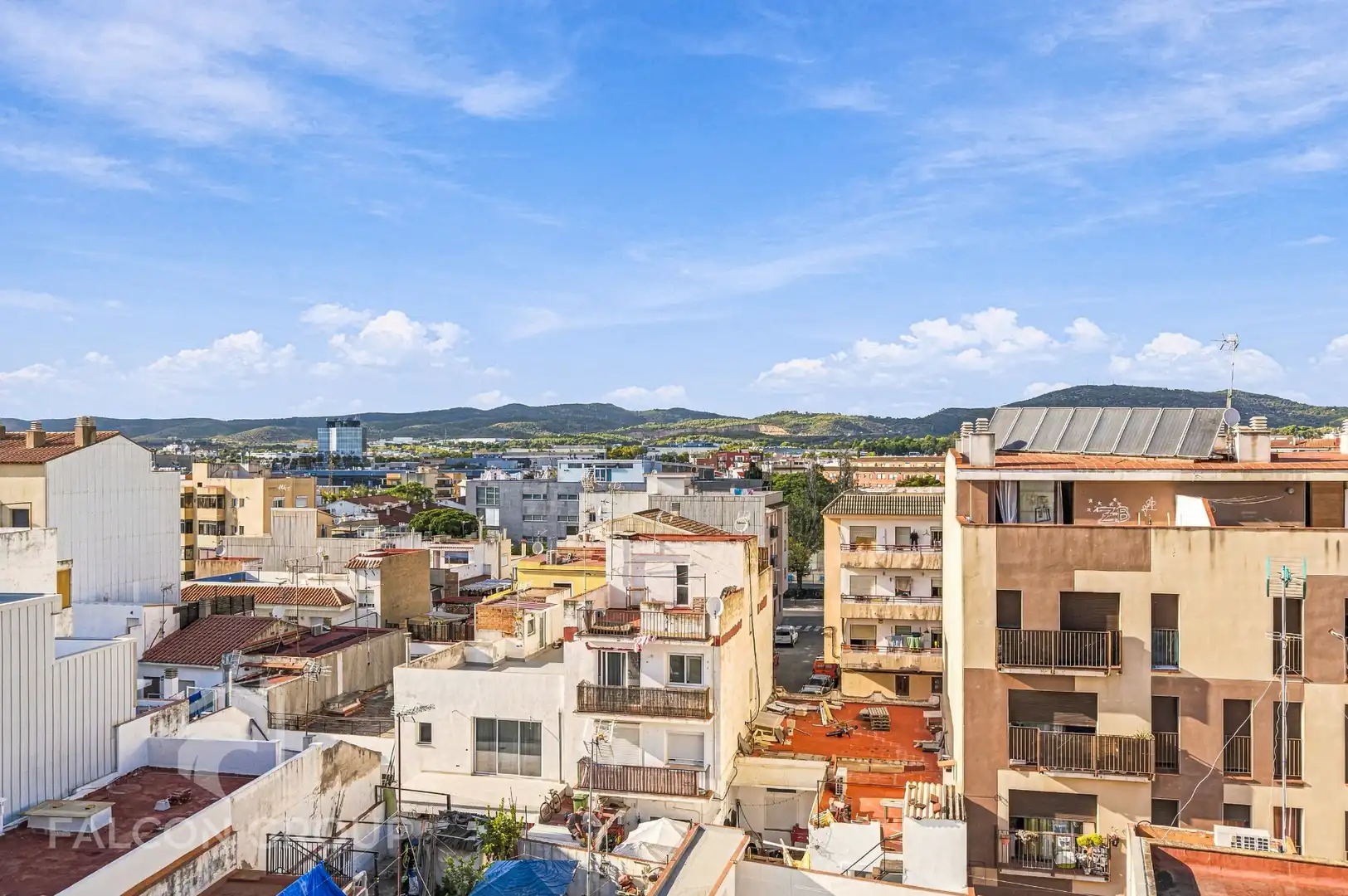 Vista exterior de Pis en venda en Sant Pere de Ribes amb Aire condicionat, Calefacció i Terrassa