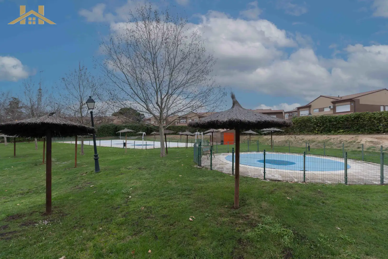Casa aparellada amb terrassa en venda a Calle el Cacejo, imagen 35