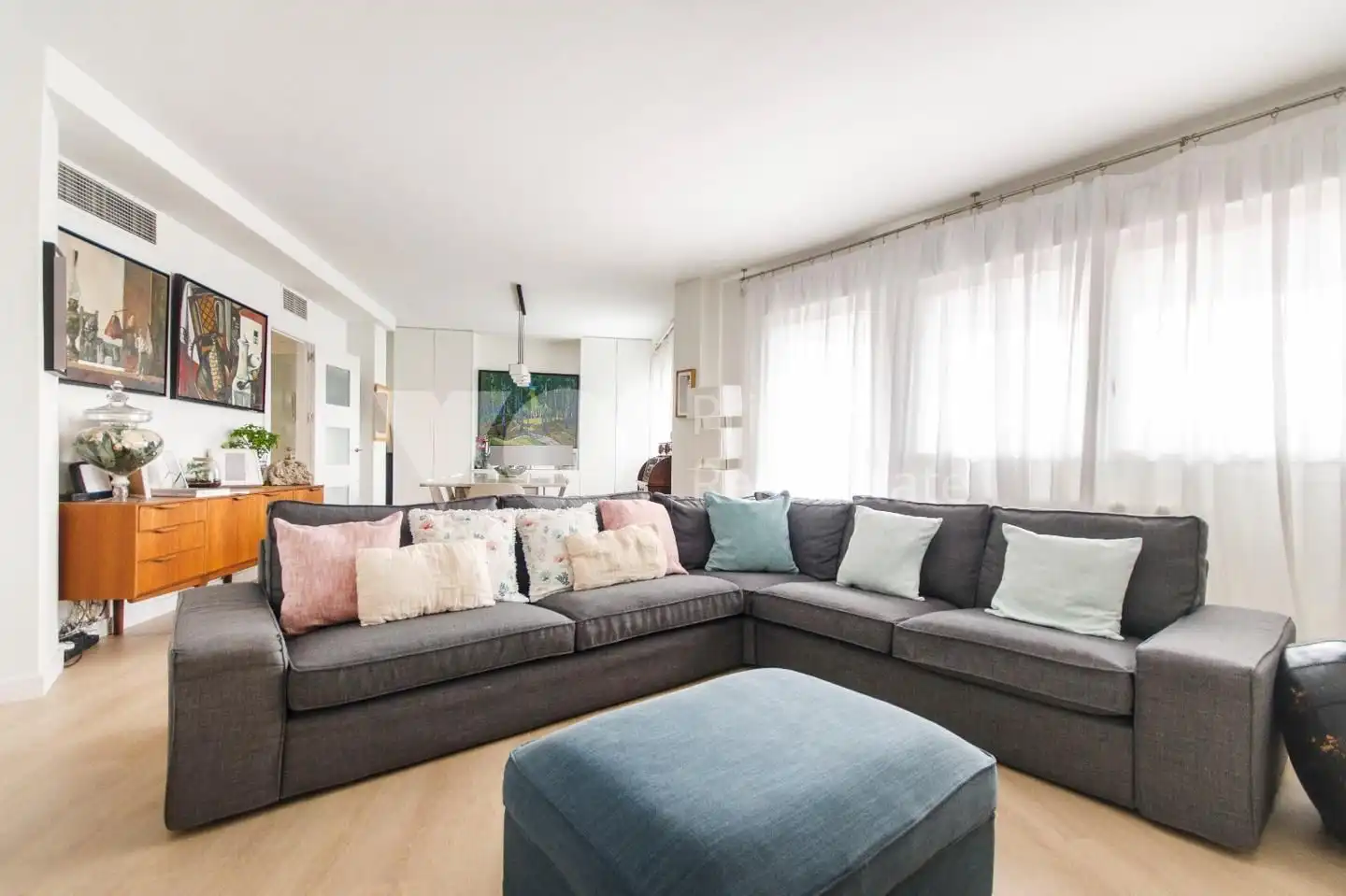Sala de estar de Dúplex en venta en Majadahonda con Aire acondicionado, Calefacción y Terraza