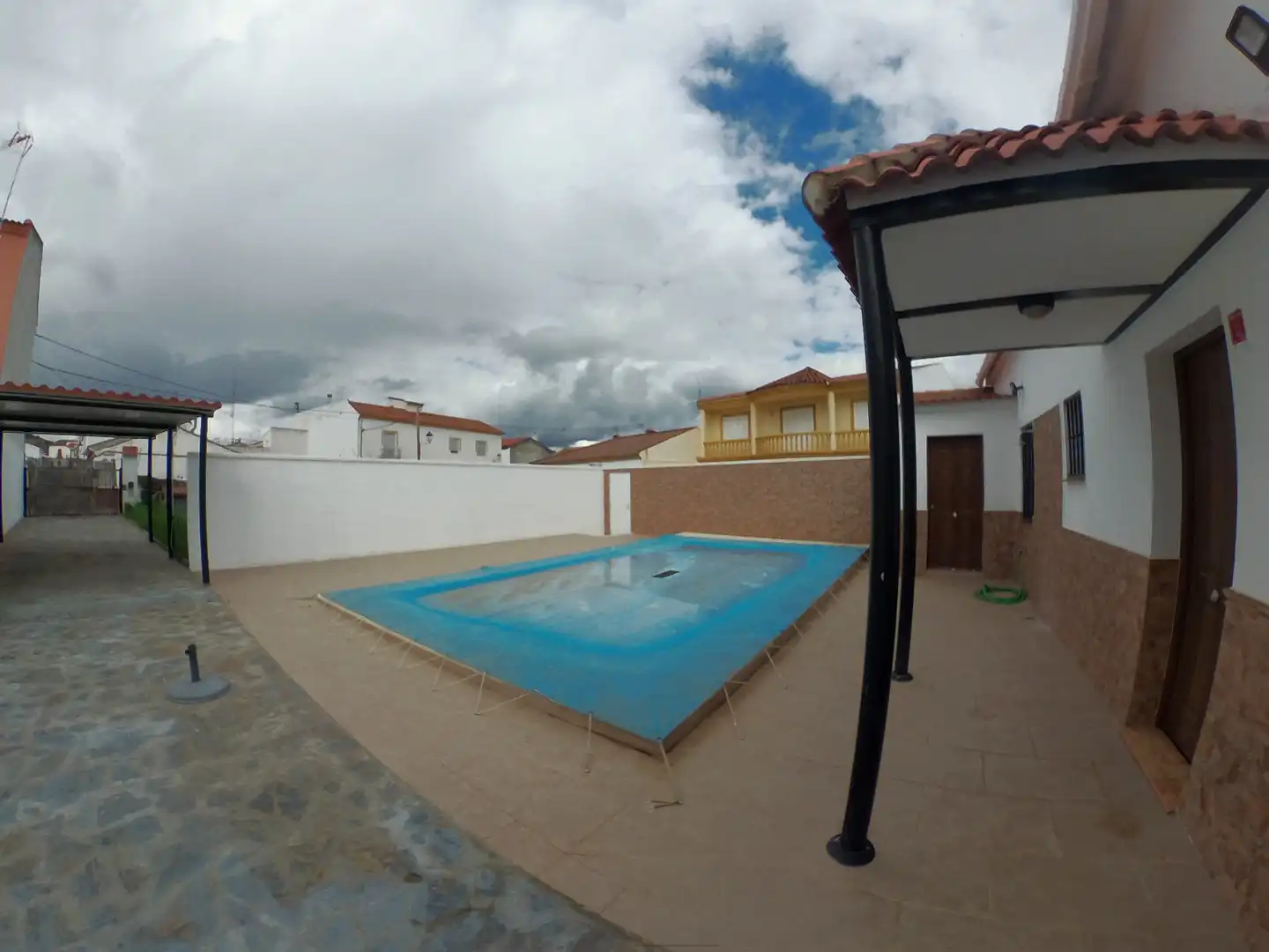 Piscina de Casa o xalet en venda en Almadén de la Plata amb Aire condicionat, Calefacció i Jardí privat