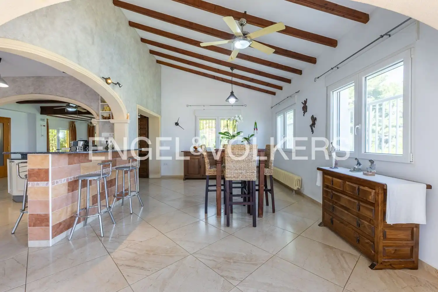 Comedor de Casa o chalet en venta en Dénia con Aire acondicionado, Calefacción y Jardín privado