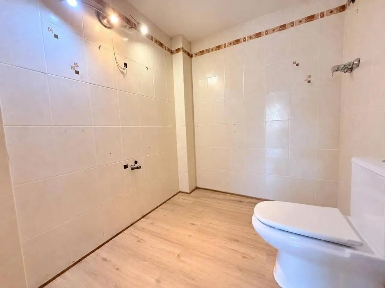 Bathroom of Flat for sale in Calonge i Sant Antoni  with Air Conditioner and Heating