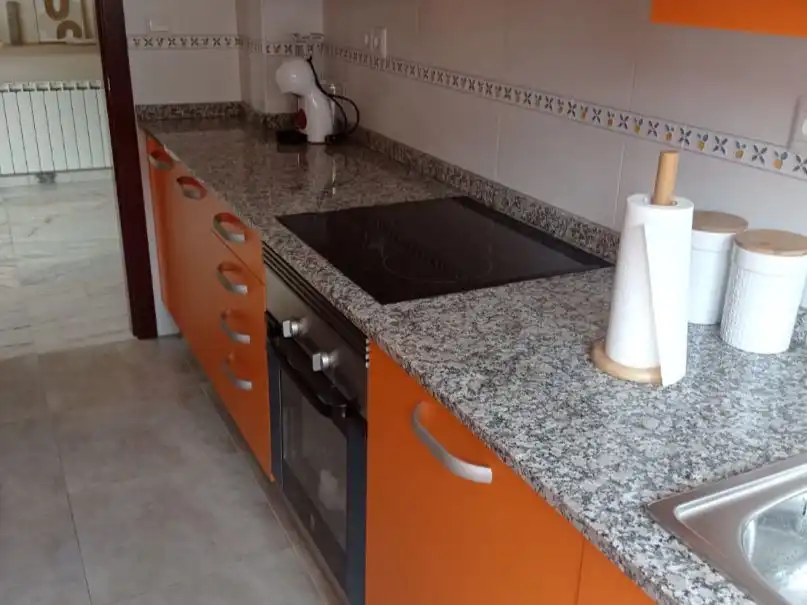 Cocina de Piso de alquiler en Bueu con Calefacción, Amueblado y Horno