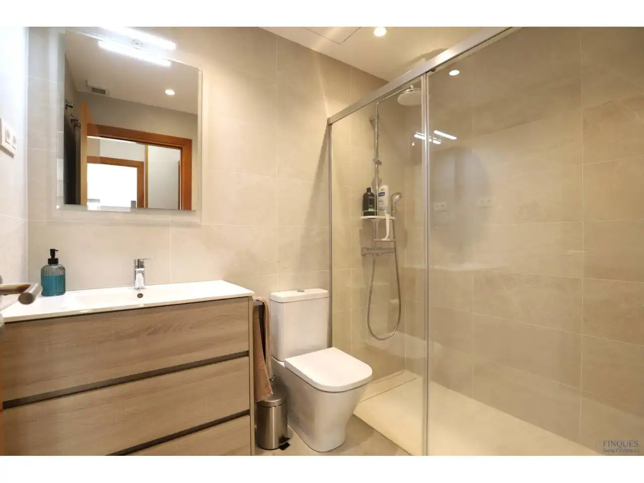 Bathroom of Flat for sale in Santa Cristina d'Aro  with Air Conditioner, Heating and Terrace