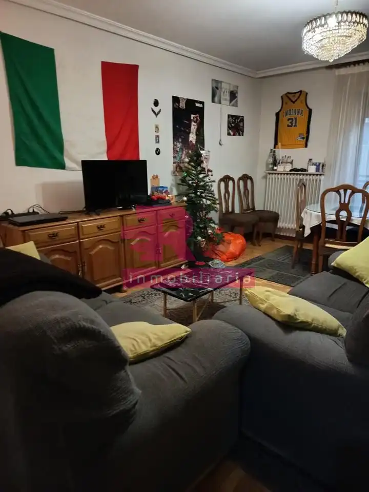 Sala de estar de Piso en venta en Salamanca Capital con Calefacción y Balcón