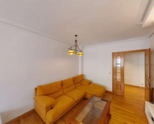 Apartment to share in Legazpi