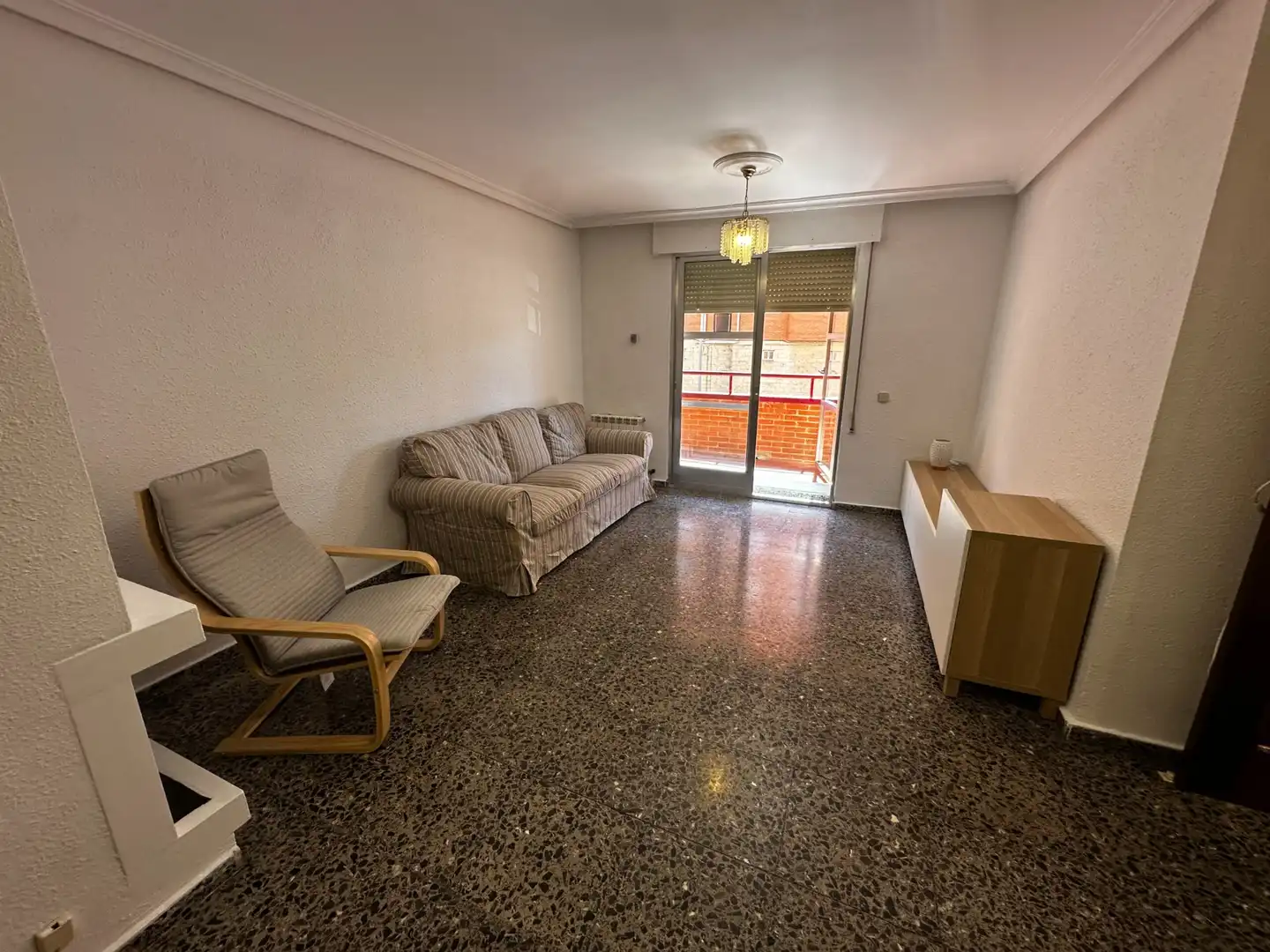 Living room of Flat for rent in Cuenca  with Heating, Terrace and Furnished