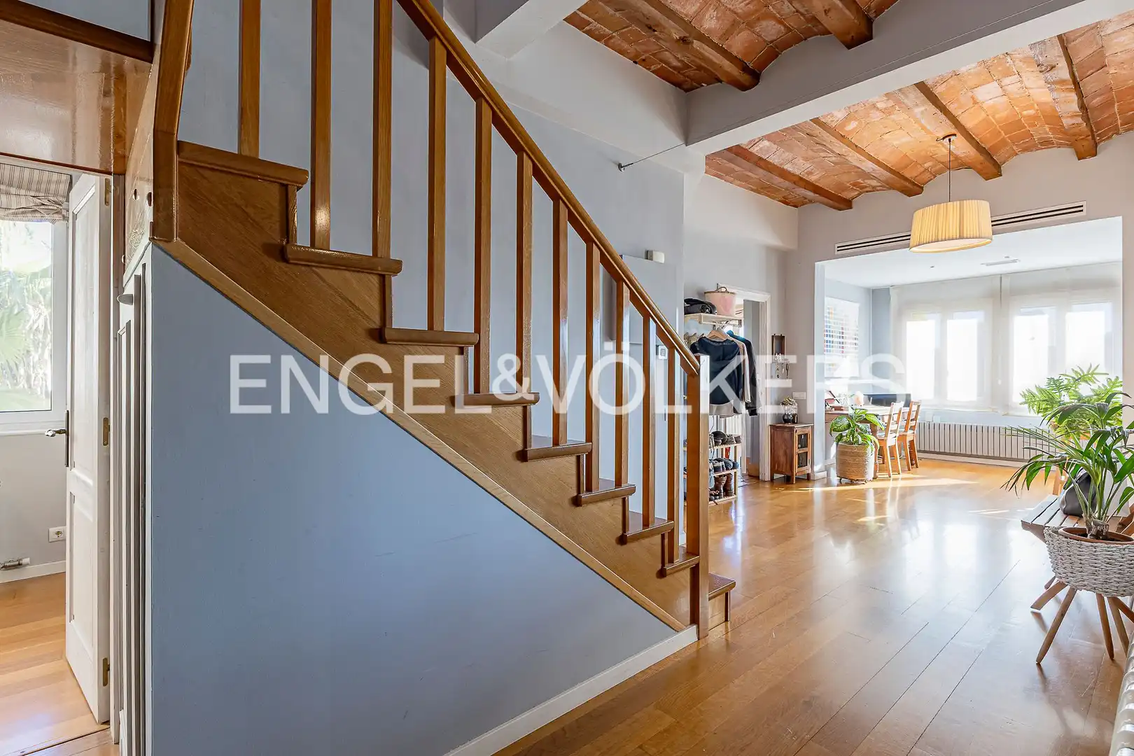 Duplexes for sale in Barcelona  with Air Conditioner, Heating and Private garden