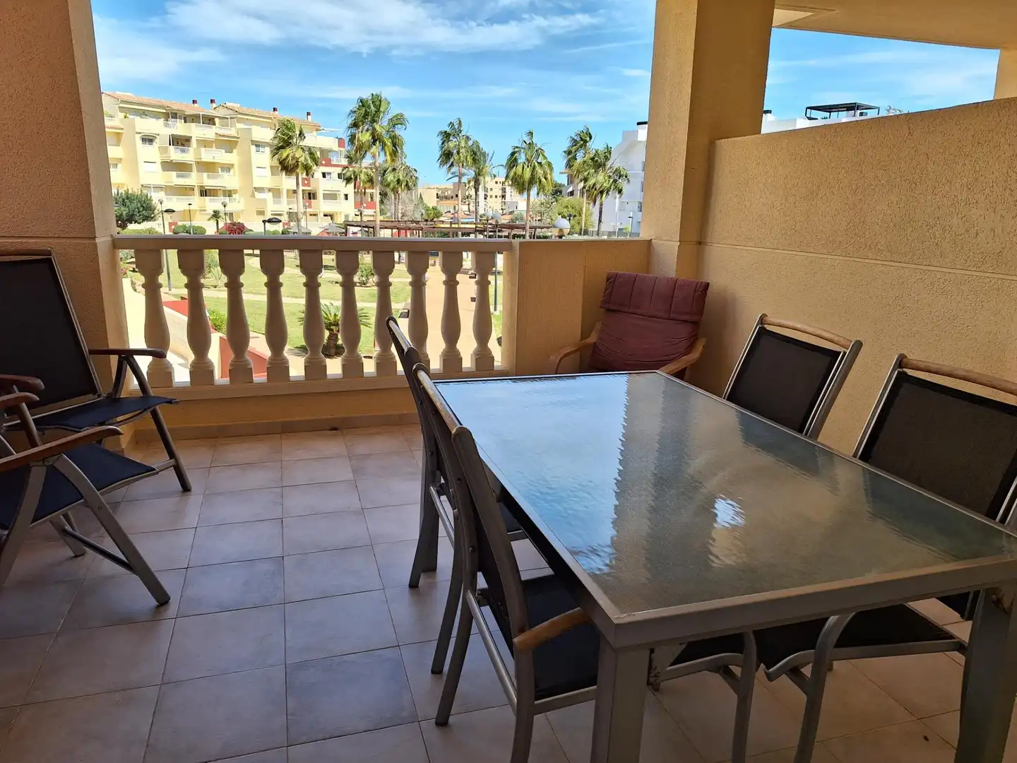 Terrasse von Wohnungen zur Miete in Dénia mit Klimaanlage, Heizung und Privatgarten