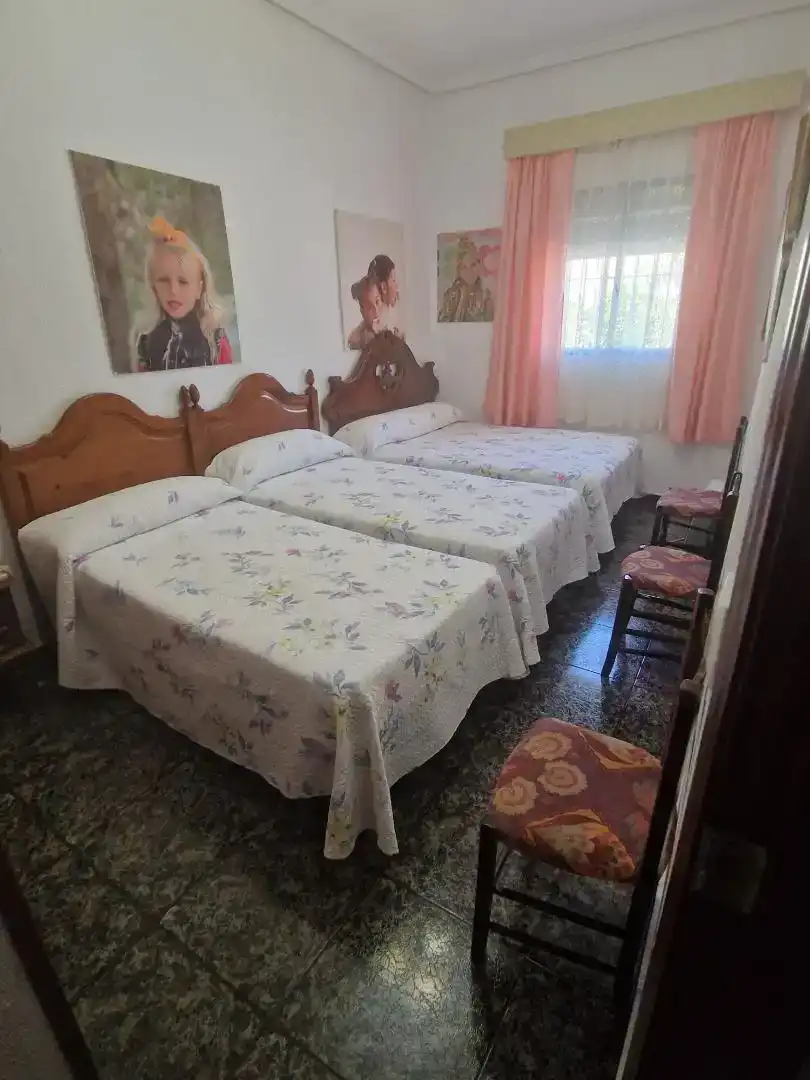 Dormitori de Finca rústica en venda en Andújar amb Aire condicionat, Piscina i Balcó