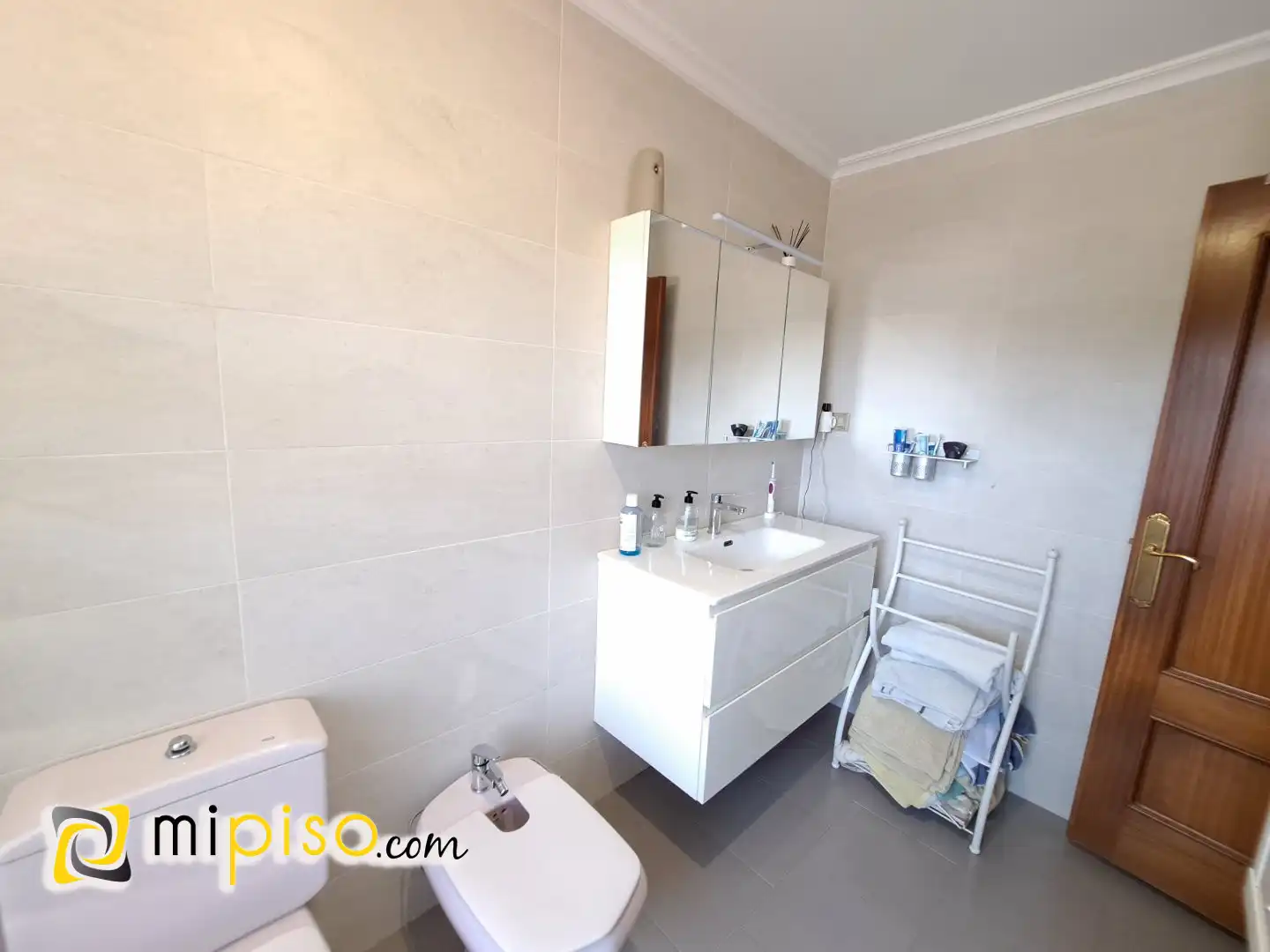 Baño de Casa o chalet en venta en Laredo con Calefacción, Terraza y Trastero