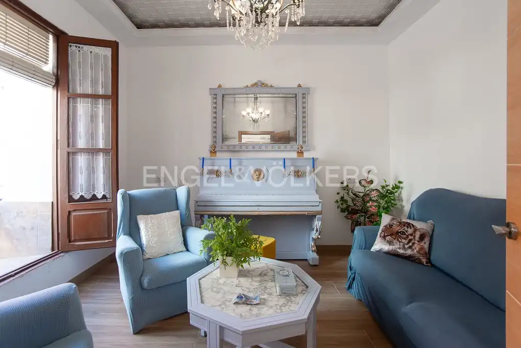 Sala d'estar de Casa o xalet en venda en Oropesa del Mar / Orpesa amb Calefacció, Jardí privat i Terrassa