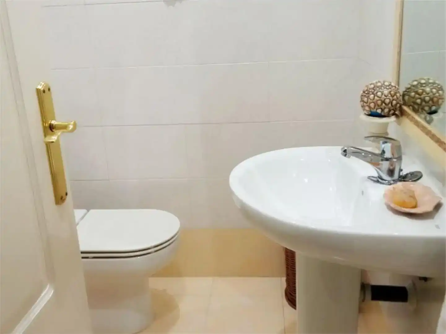 Bany de Dúplex per a compartir en Leganés amb Aire condicionat, Parquet i Moblat