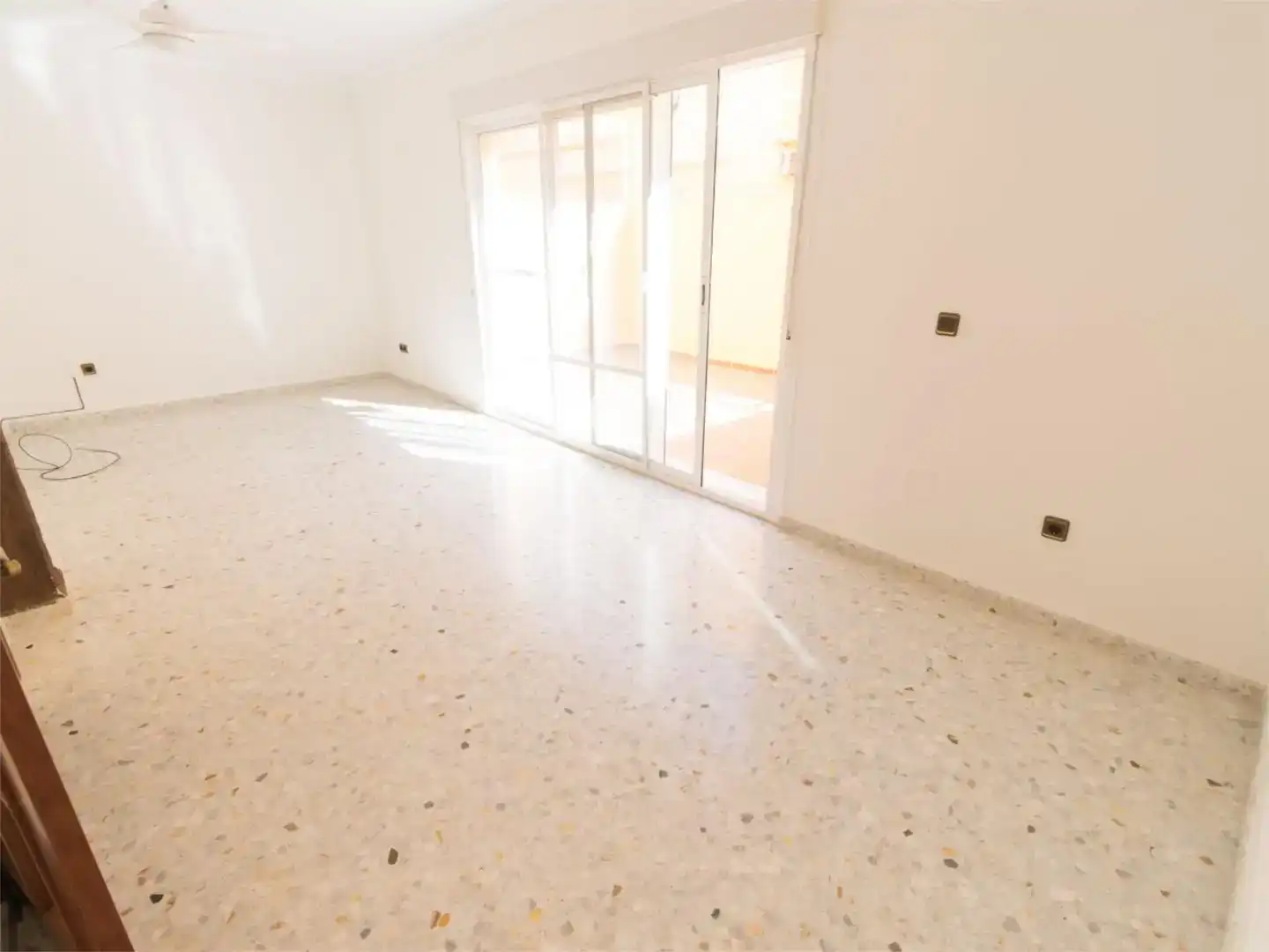 Exterior view of Detached homes for rent in Rota  with Air Conditioner, Private garden and Storage room