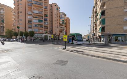 Exterior view of Flat for sale in  Granada Capital  with Terrace and Balcony