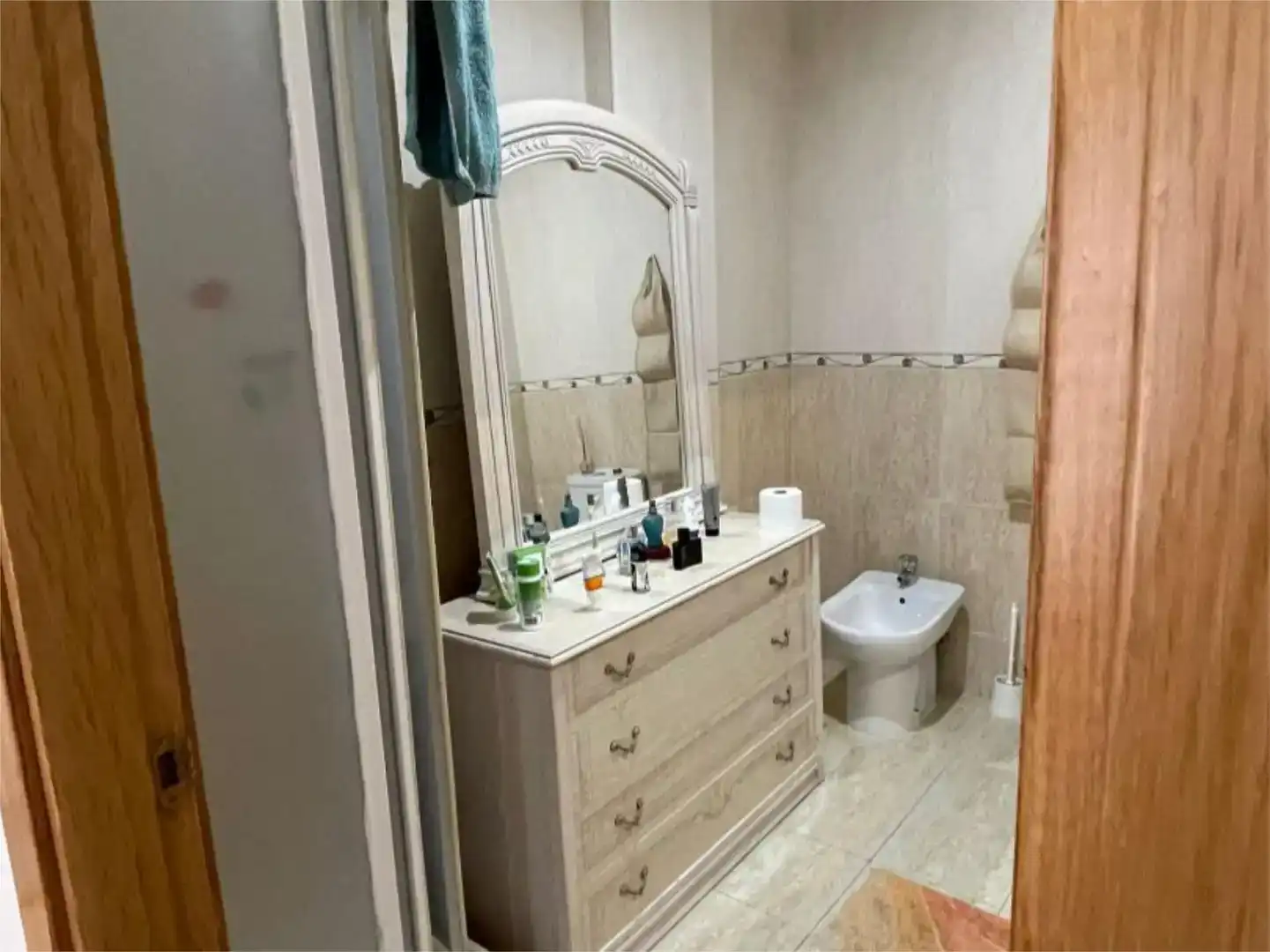 Baño de Piso en venta en Villena con Trastero y Amueblado