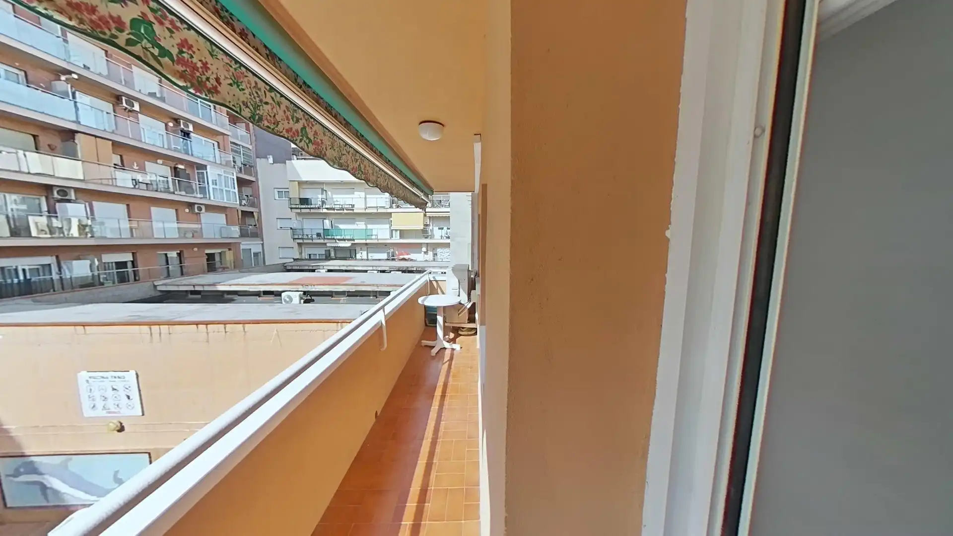 Terraza de Piso en venta en Pineda de Mar con Piscina y Balcón
