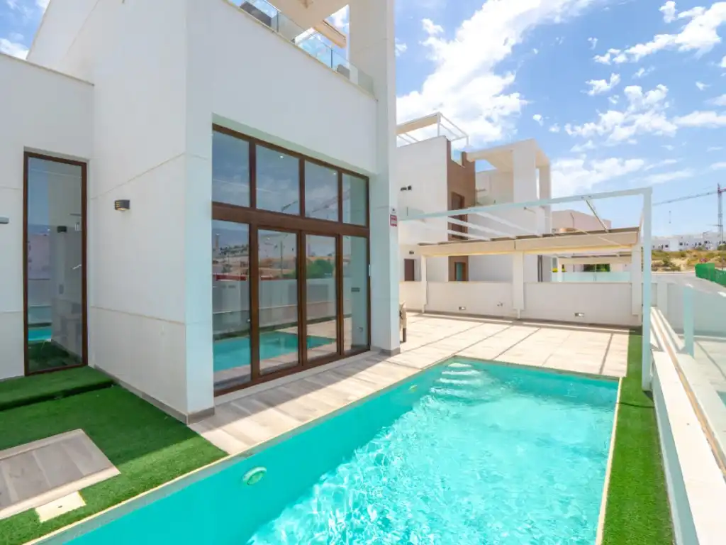 House for sale in Calle Calpe
