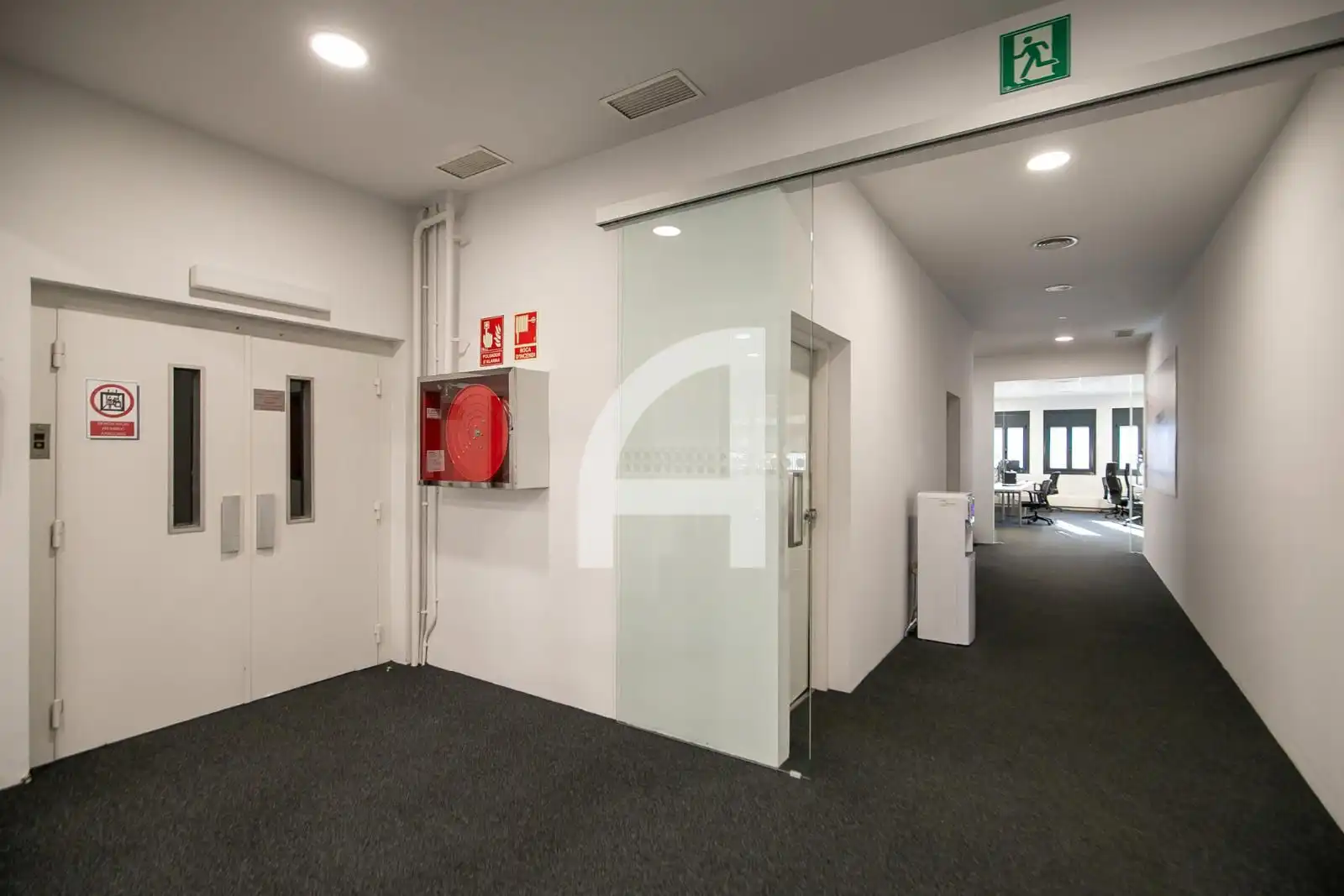 Büro zur Miete in Barcelona mit Klimaanlage und Heizung