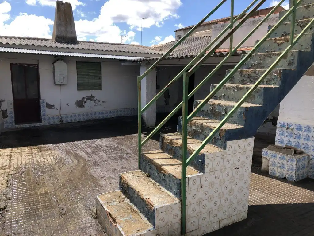 Vista exterior de Casa adosada en venta en Malpartida de la Serena
