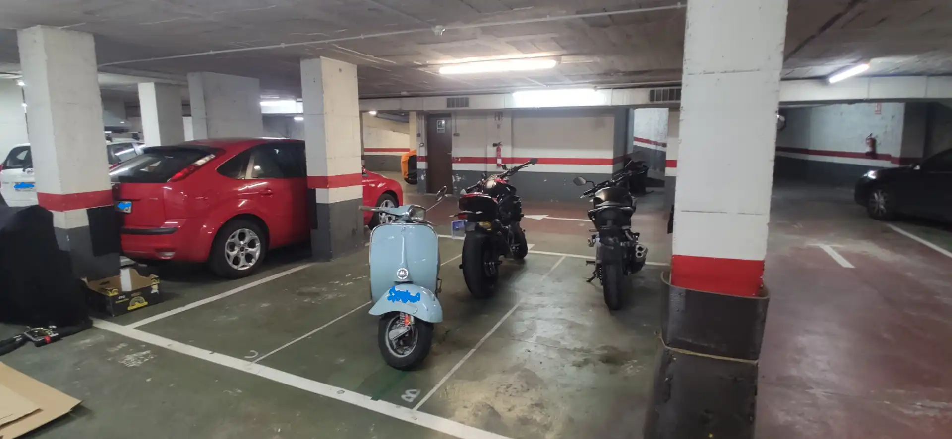 Parkplatz zum Verkauf in Carrer del Consell de Cent, imagen 4
