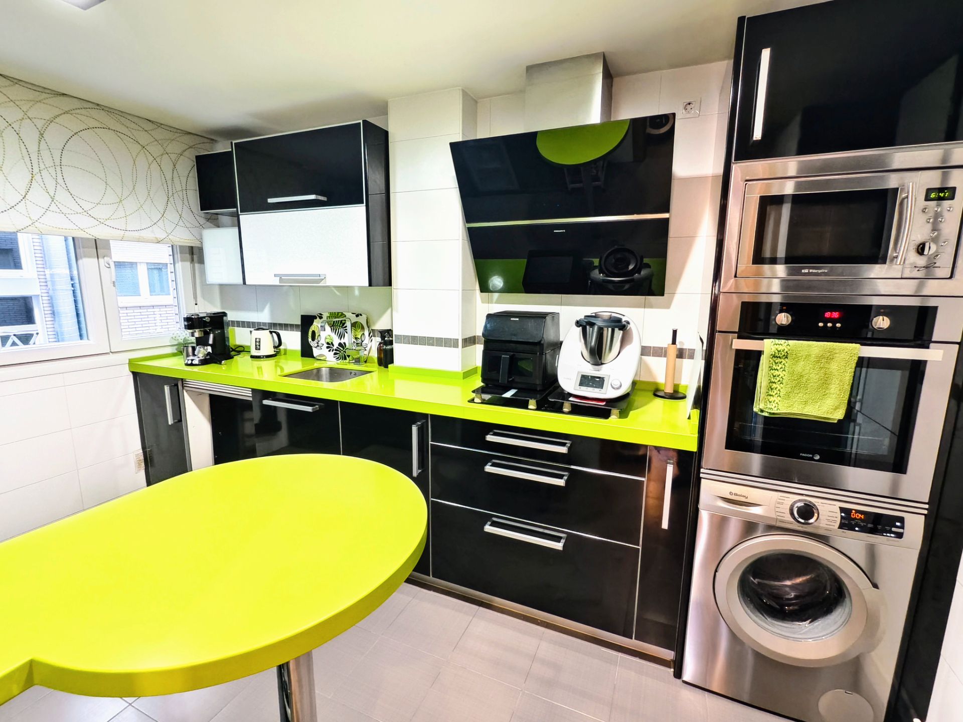 Cocina de Piso en venta en Palencia Capital con Calefacción, Trastero y Amueblado