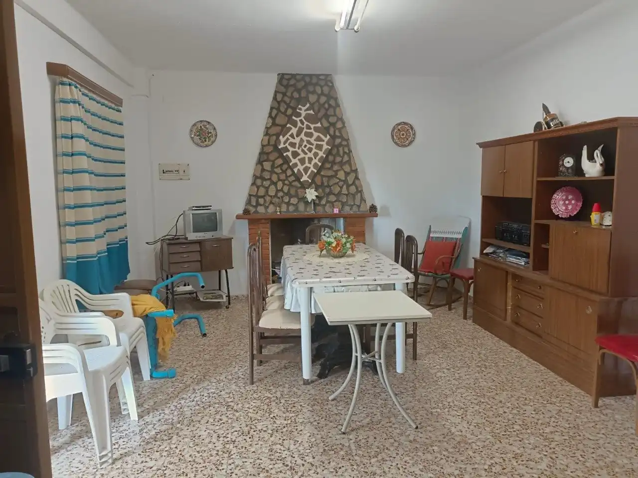 Menjador de Casa o xalet en venda en Chiva amb Calefacció, Jardí privat i Terrassa