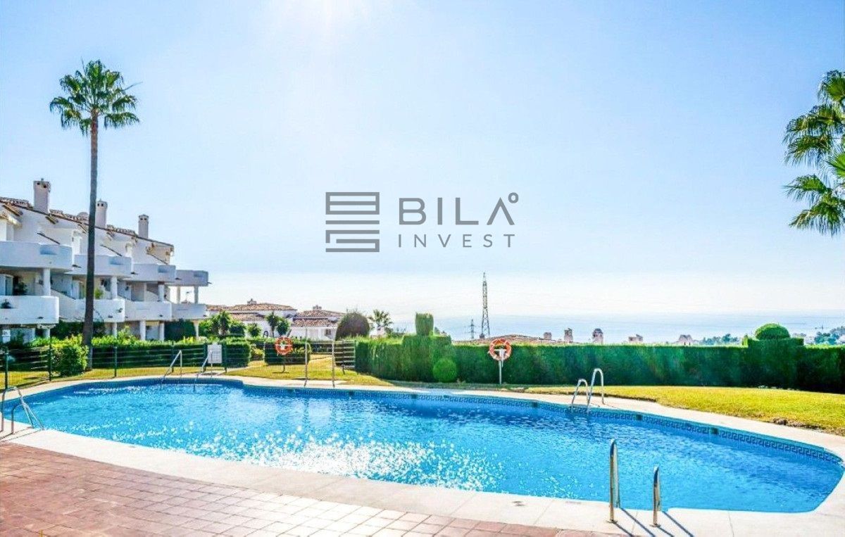 Exterior view of Flat for sale in Mijas  with Terrace, Swimming Pool and Community pool