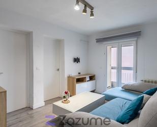 Bedroom of Flat to rent in  Madrid Capital  with Air Conditioner, Heating and Parquet flooring