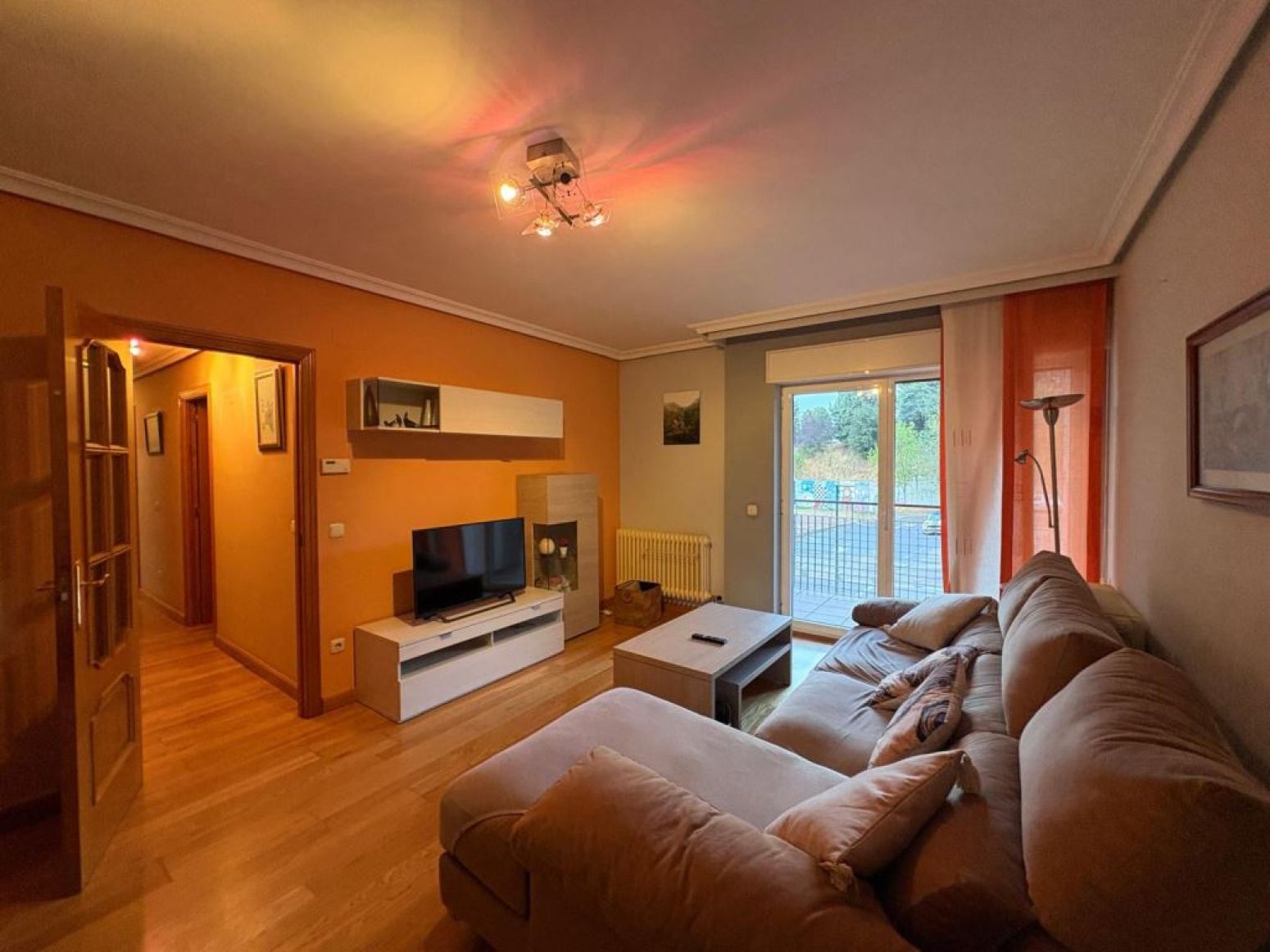Living room of Flat to rent in Salamanca Capital  with Heating, Terrace and Furnished