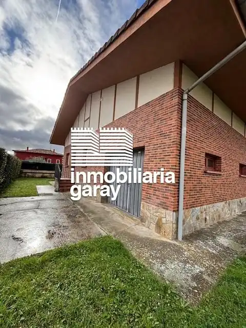 Chalet en venta en Medina de Pomar, imagen 2