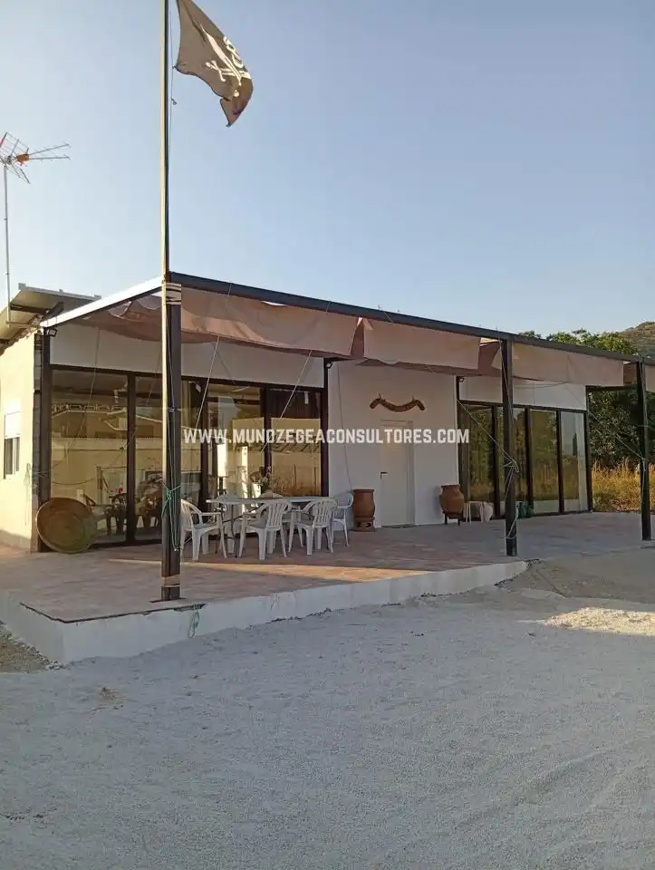 Casa o xalet de lloguer en Lucena amb Aire condicionat, Jardí privat i Terrassa