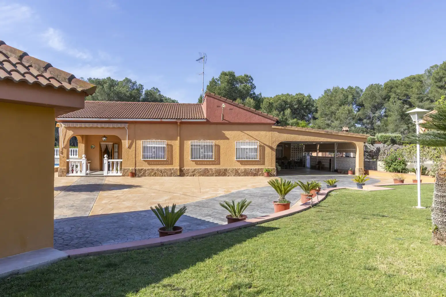 Jardín de Casa o chalet en venta en Llíria con Aire acondicionado, Jardín privado y Terraza