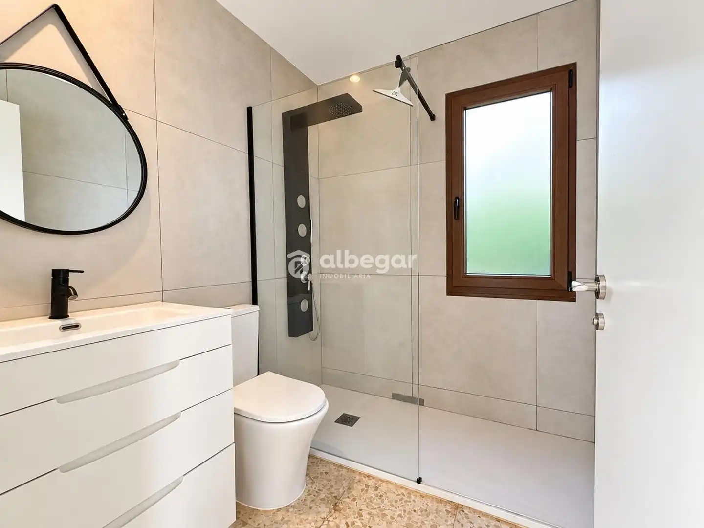 Detached house with pool to rent in Oliba, imagen 8